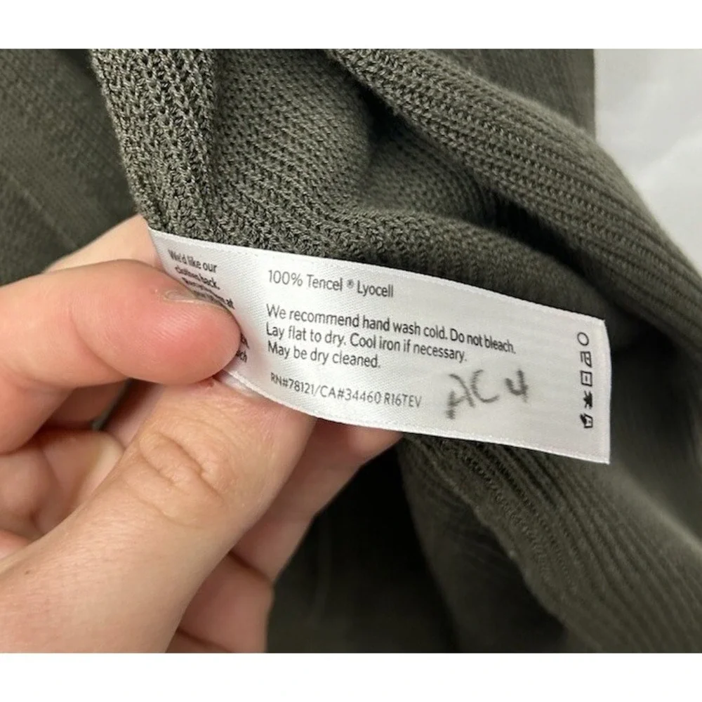 Eileen Fisher eileen fisher